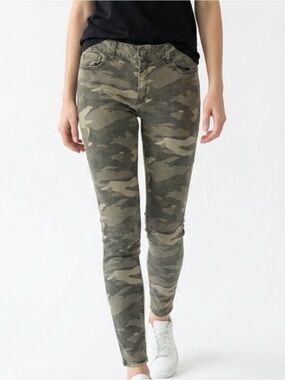 refuge Olive Camo Skinny Jeans